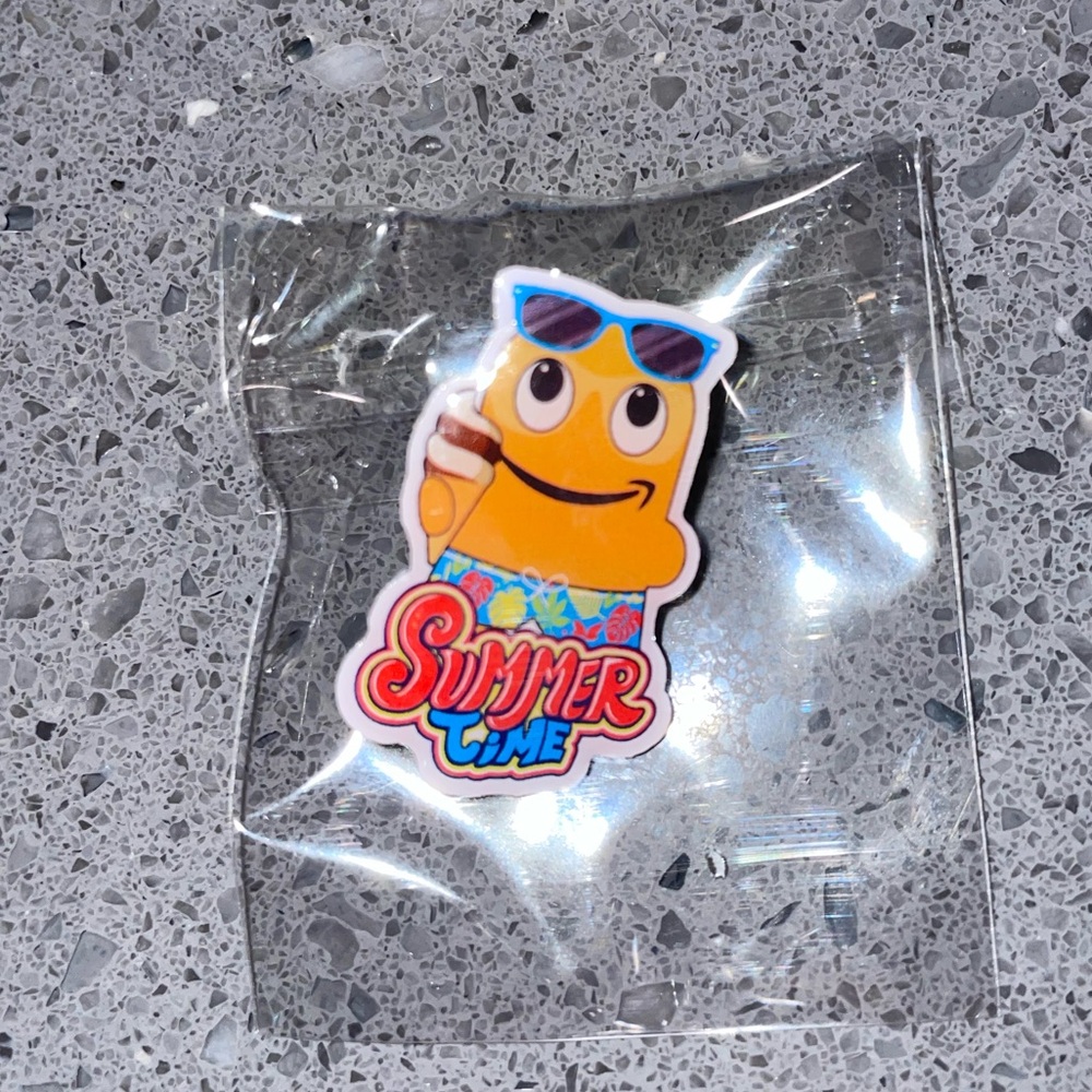 Summertime Peccy Pin
